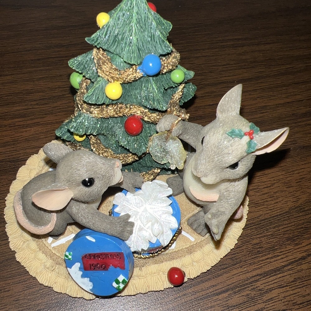 CHARMING TAILS BY FITZ & FLOYD  FIGURINE "CHRISTMAS TREASURES" HOLIDAYS NEW BOX